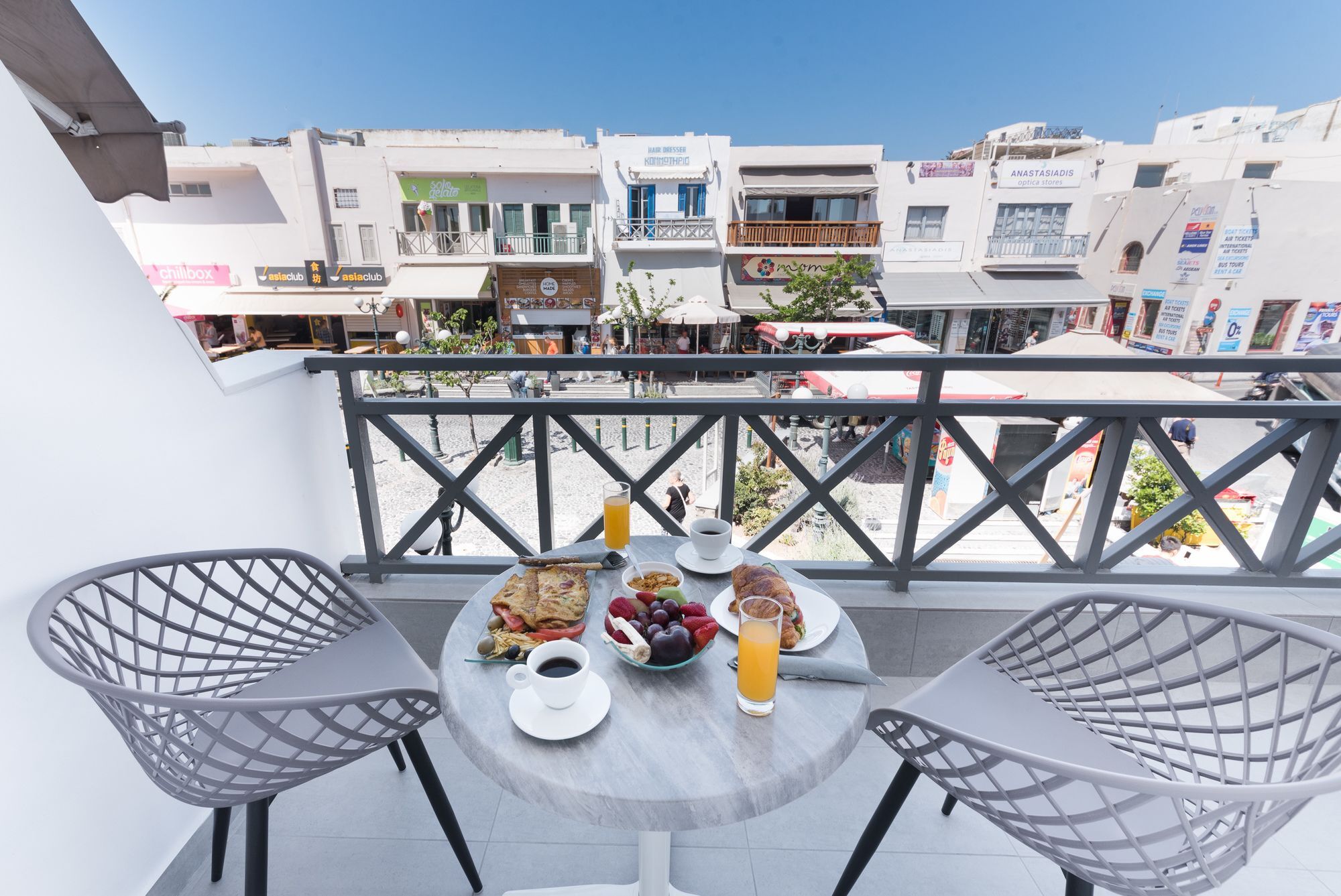 Готель Santorini Main Square Фіра Екстер'єр фото